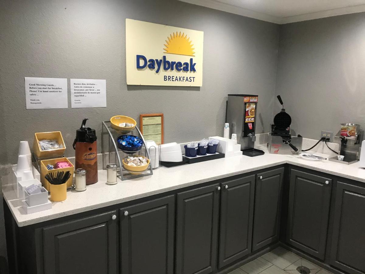 Days Inn & Suites By Wyndham Collierville Germantown Area Exteriér fotografie